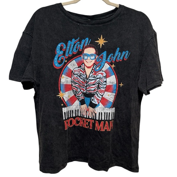 Elton John Tops - Elton John Black Graphic T-Shirt NWT Size M